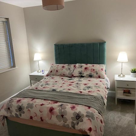Beautiful Private Room And Bathroom Ballycastle Esterno foto