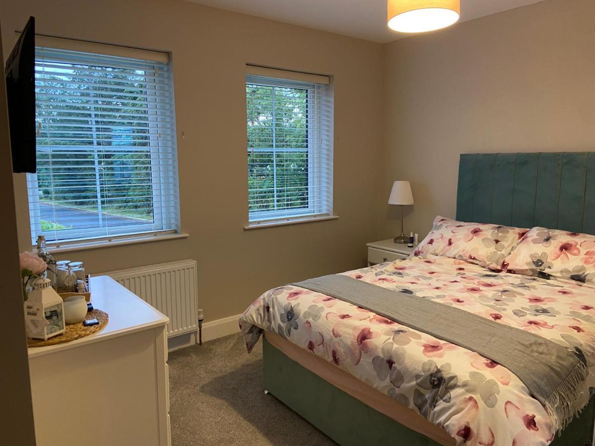 Beautiful Private Room And Bathroom Ballycastle Esterno foto